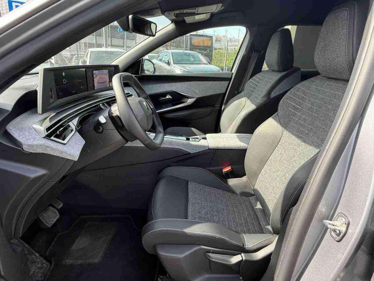peugeot-5008-2025-gasolina-1199cc