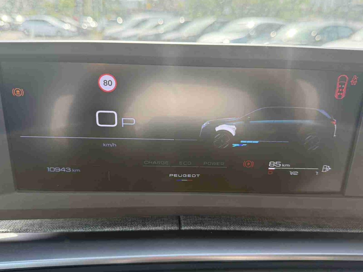 peugeot-5008-2025-gasolina-1199cc