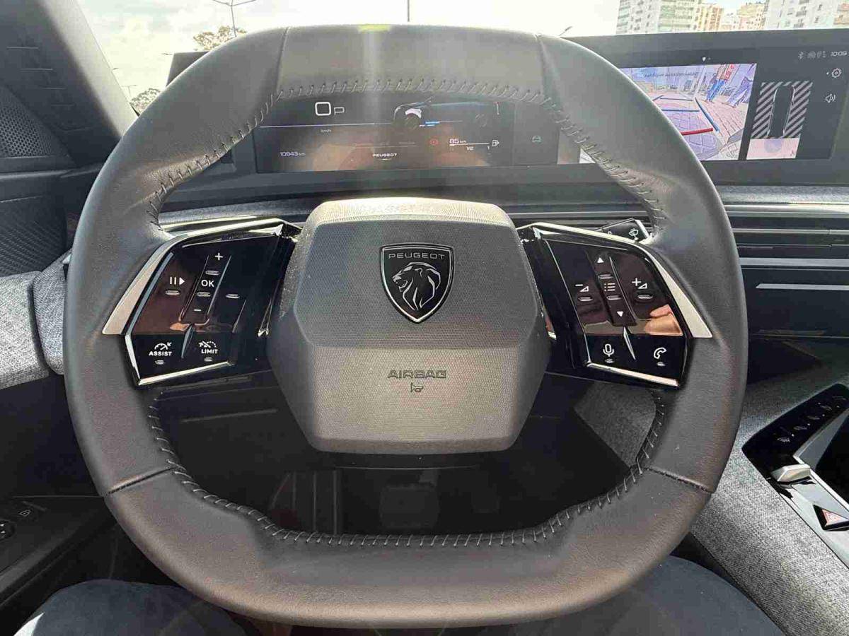 peugeot-5008-2025-gasolina-1199cc