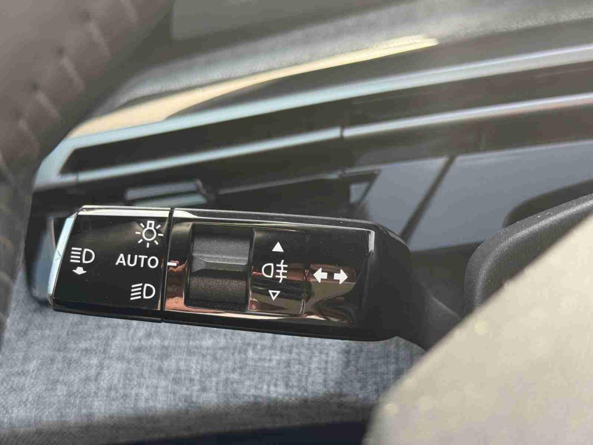 peugeot-5008-2025-gasolina-1199cc