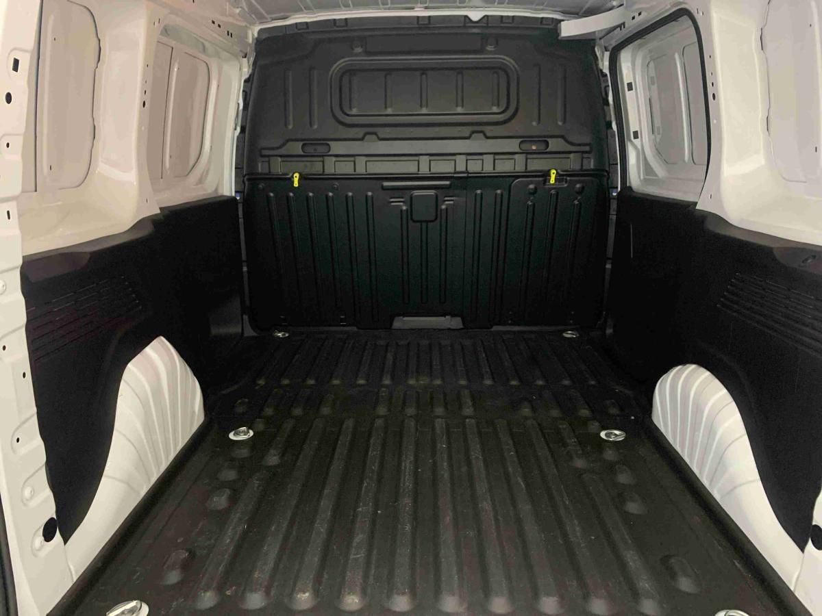 citroen-berlingo-2024-diesel-1499cc
