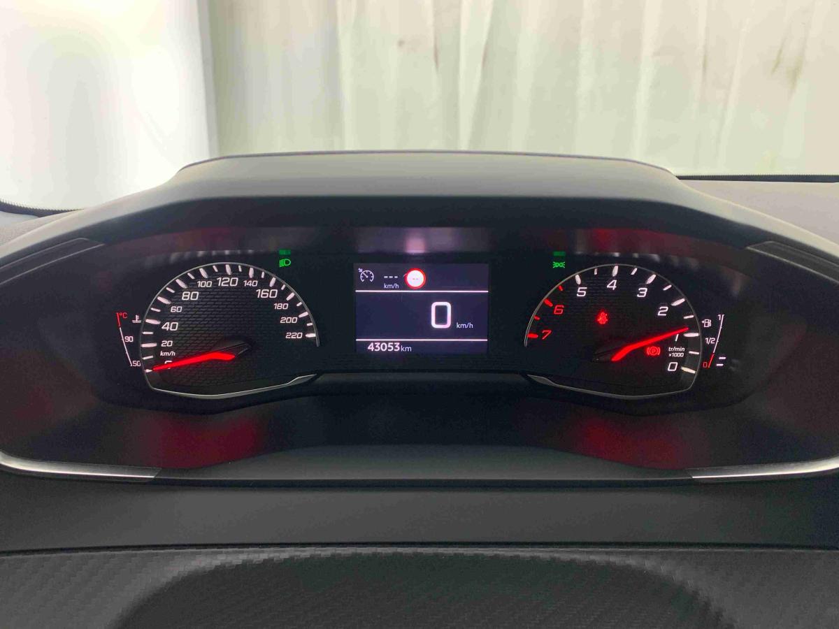 peugeot-208-2024-gasolina-1199cc