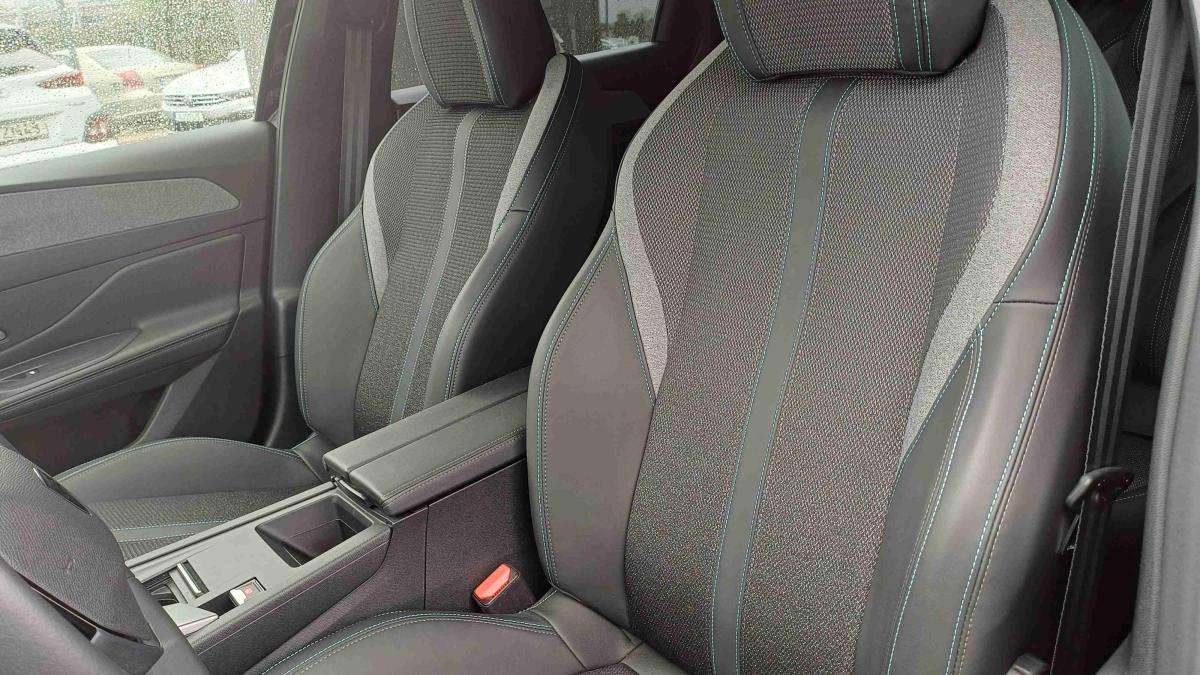 peugeot-308-sw-2025-gasolina-1199cc