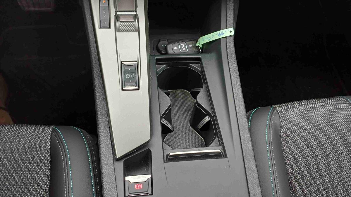 peugeot-308-sw-2025-gasolina-1199cc