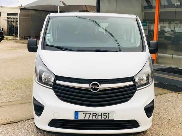 opel-vivaro-2016-diesel-1600cc