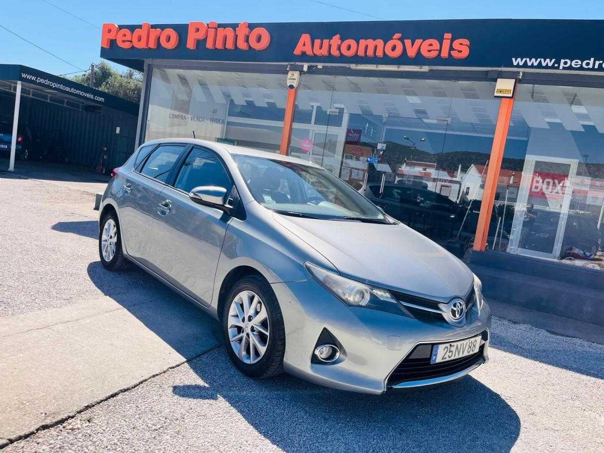 toyota-auris-2013-gasolina-1329cc