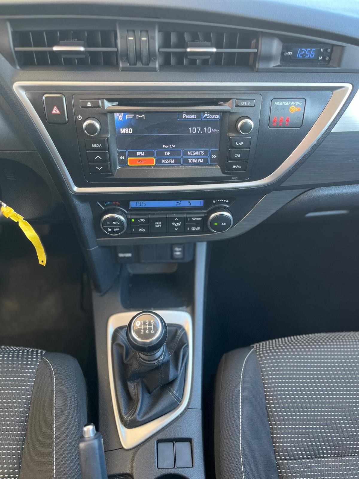 toyota-auris-2013-gasolina-1329cc