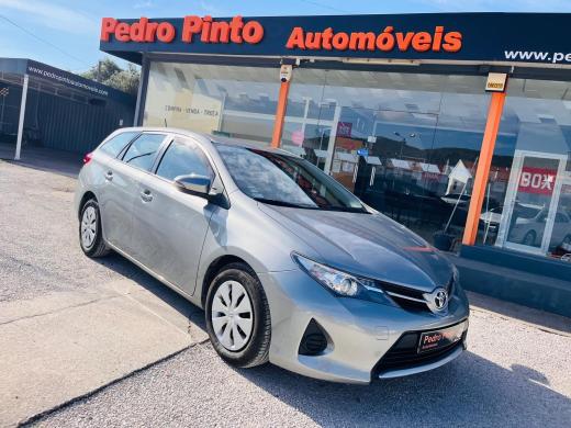 toyota-auris-touring-sports-2015-diesel-1364cc