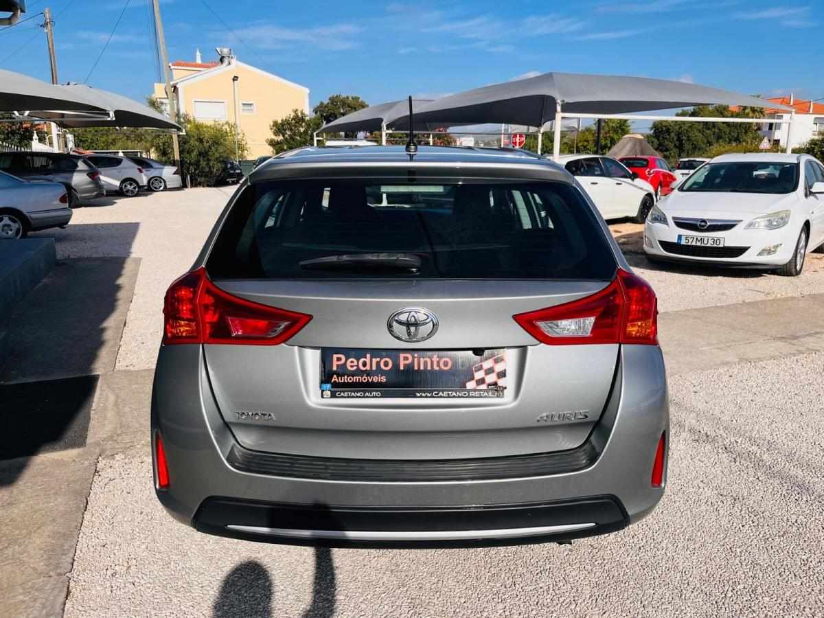 toyota-auris-touring-sports-2015-diesel-1364cc