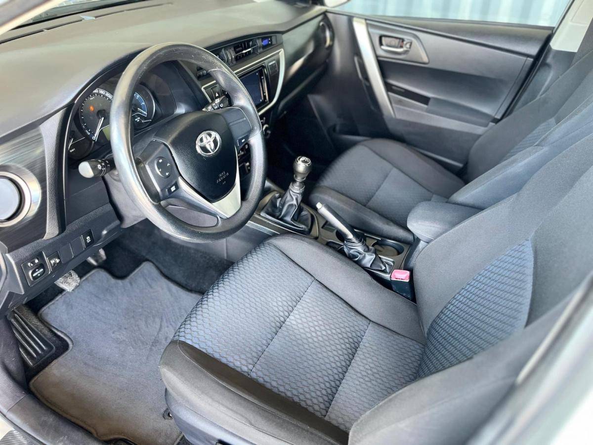 toyota-auris-touring-sports-2015-diesel-1364cc