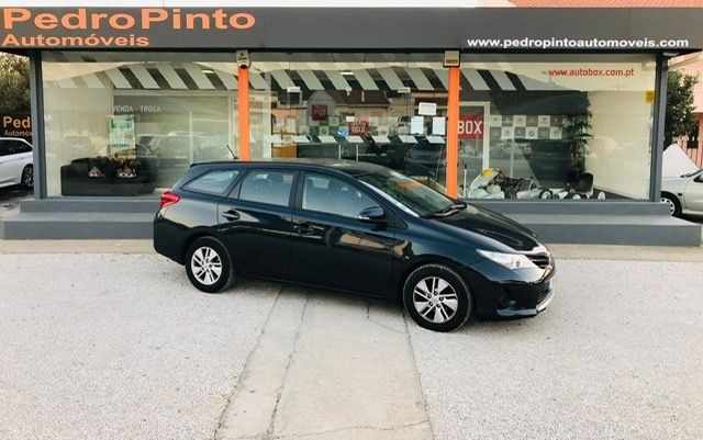 toyota-auris-touring-sports-2014-diesel-1400cc