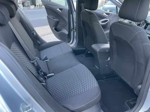 opel-astra-sport-tourer-2017-diesel-1600cc