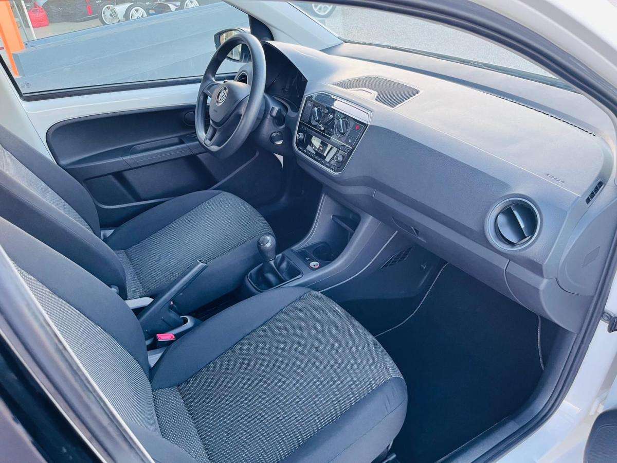 volkswagen-up-2017-gasolina-1000cc