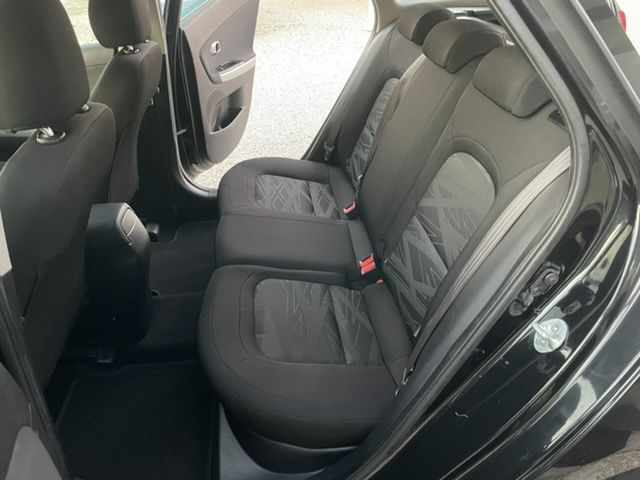 kia-ceed-sw-2016-diesel-1400cc