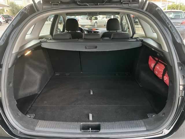 kia-ceed-sw-2016-diesel-1400cc