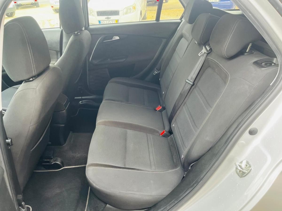 fiat-tipo-station-wagon-2021-diesel-1248cc