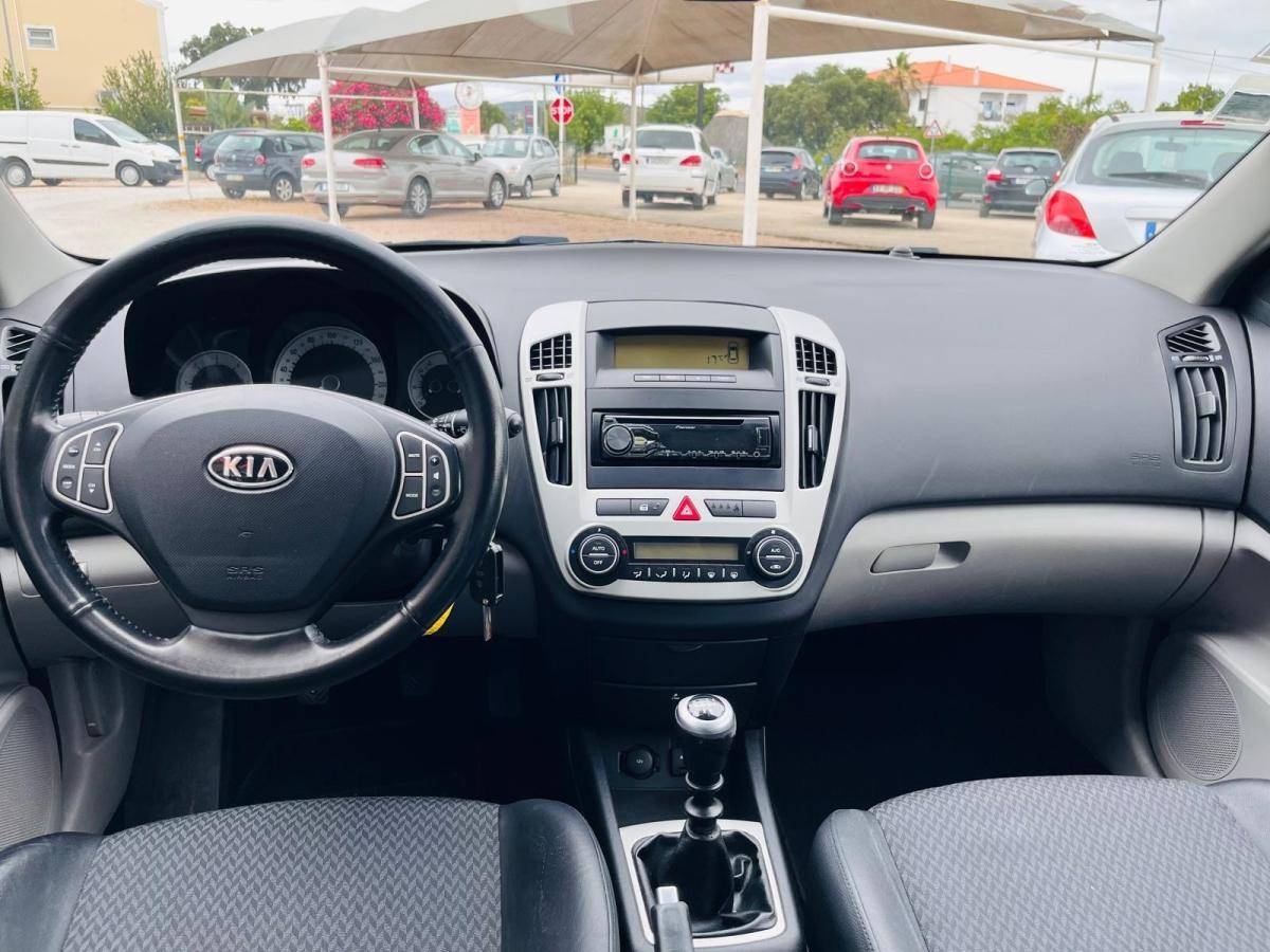 kia-ceed-sw-2008-diesel-1582cc