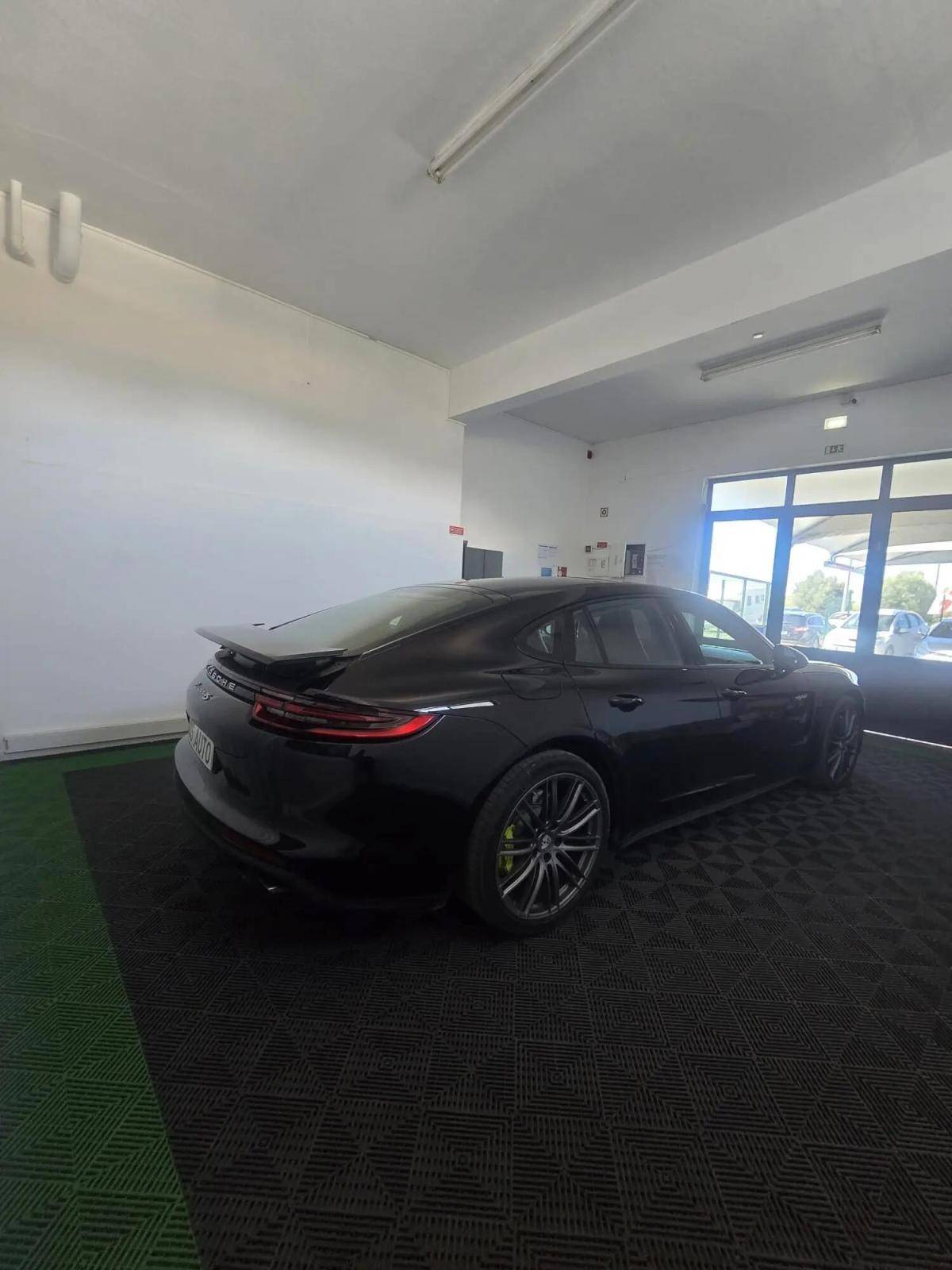 porsche-panamera-2017-hibrido-a-gasolina-2894cc