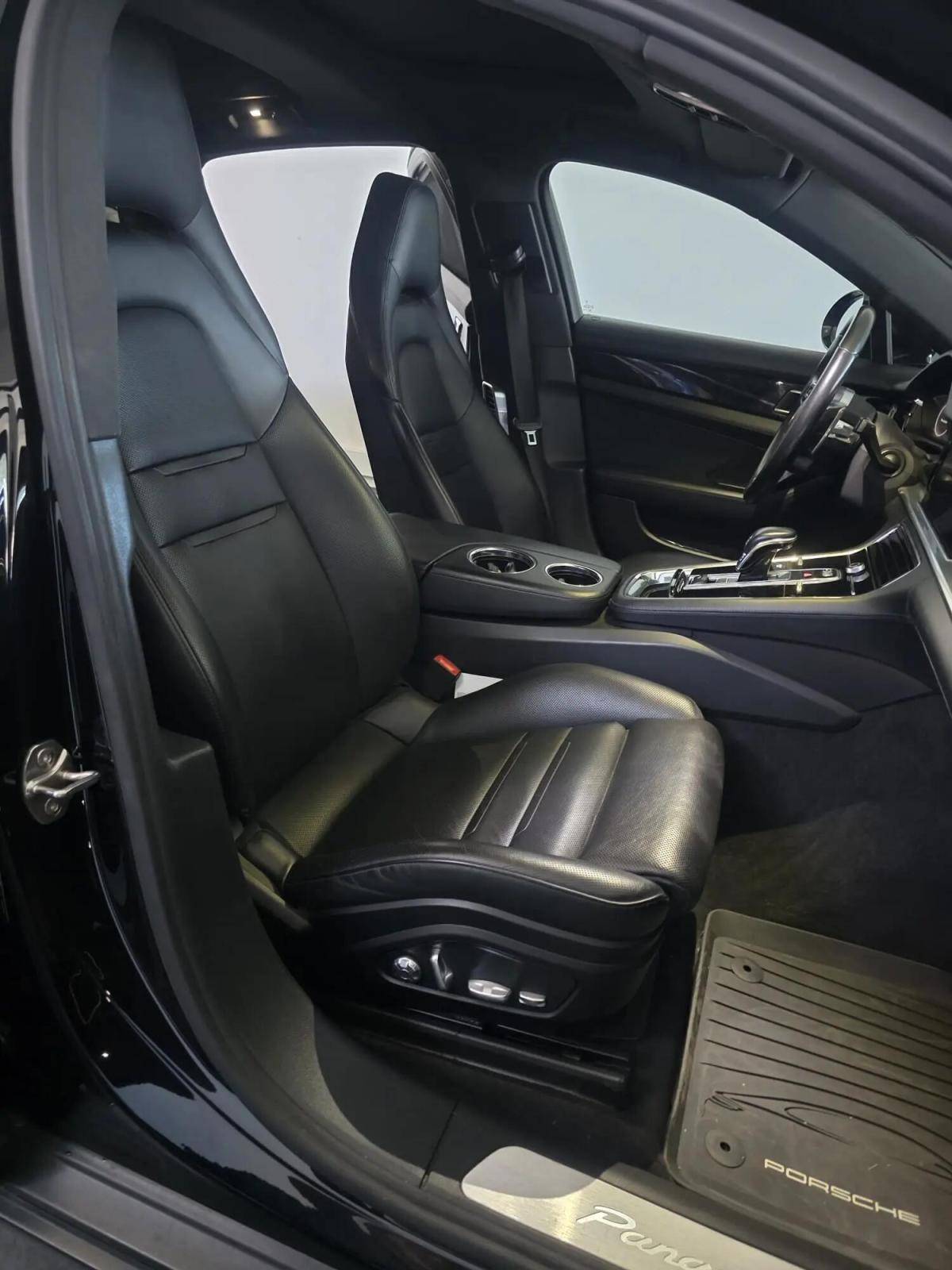 porsche-panamera-2017-hibrido-a-gasolina-2894cc