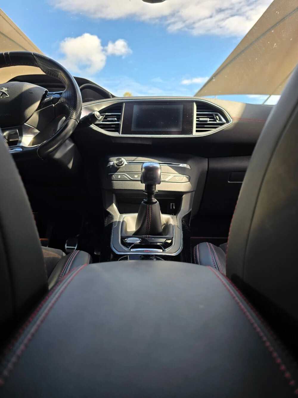peugeot-308-2015-gasolina-1600cc