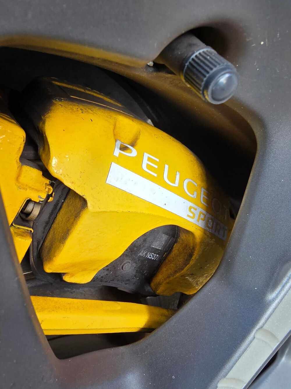 peugeot-308-2015-gasolina-1600cc