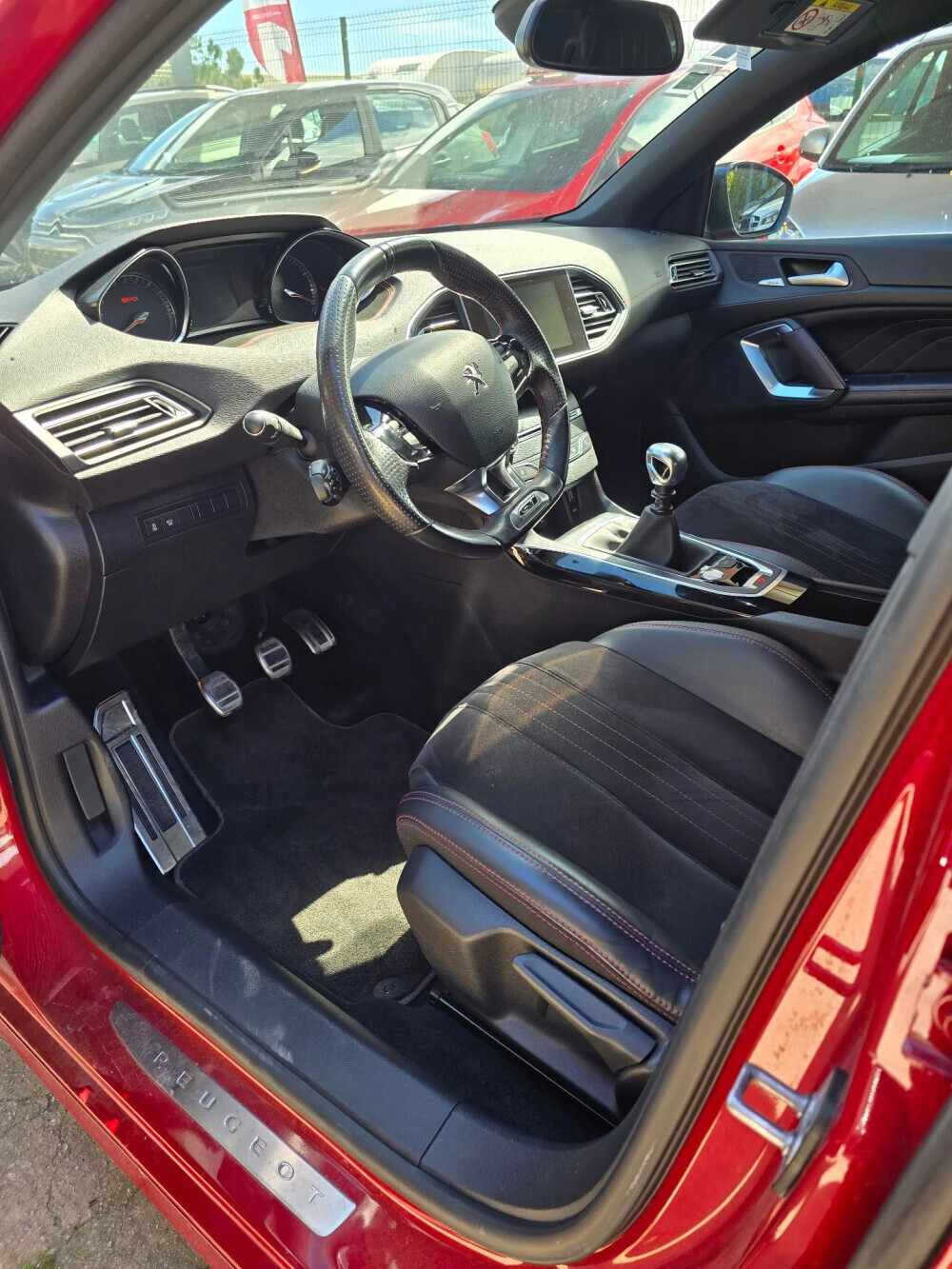 peugeot-308-2015-gasolina-1600cc