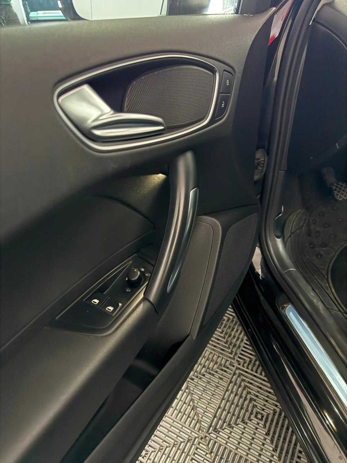 audi-a1-2011-diesel-1598cc