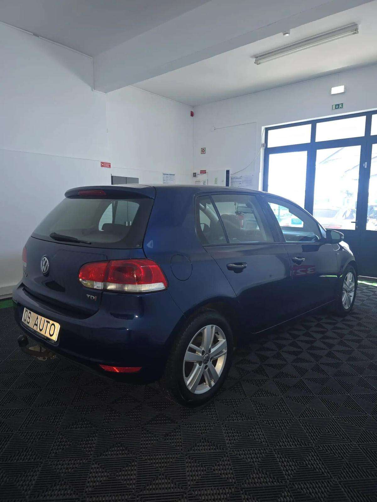 volkswagen-golf-2012-diesel-1598cc