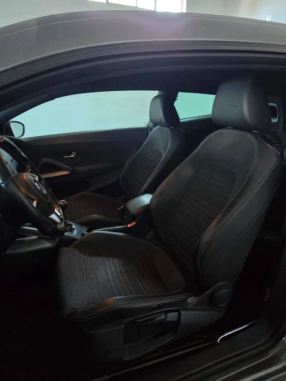 volkswagen-scirocco-2012-diesel-1968cc