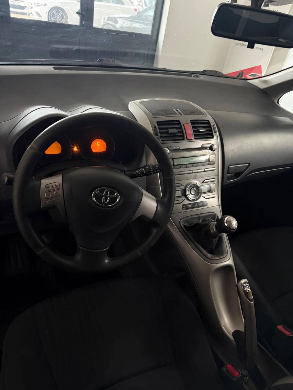 toyota-auris-2008-diesel-1364cc