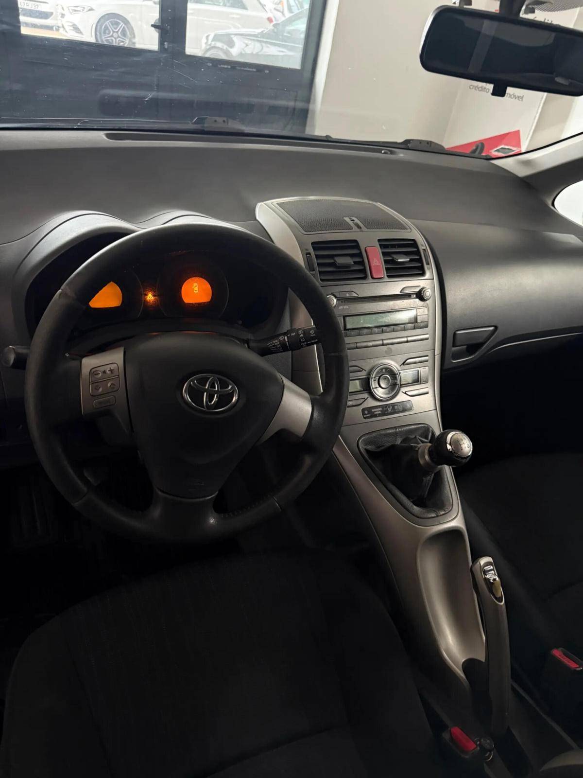 toyota-auris-2008-diesel-1364cc