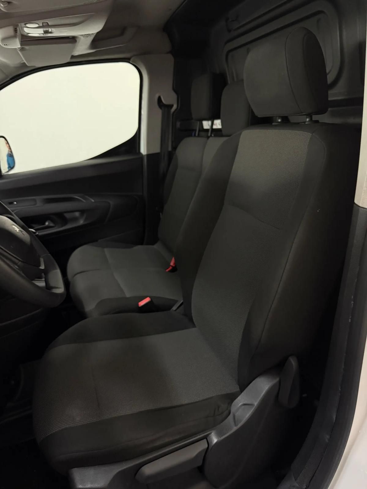 peugeot-partner-2021-diesel-1500cc