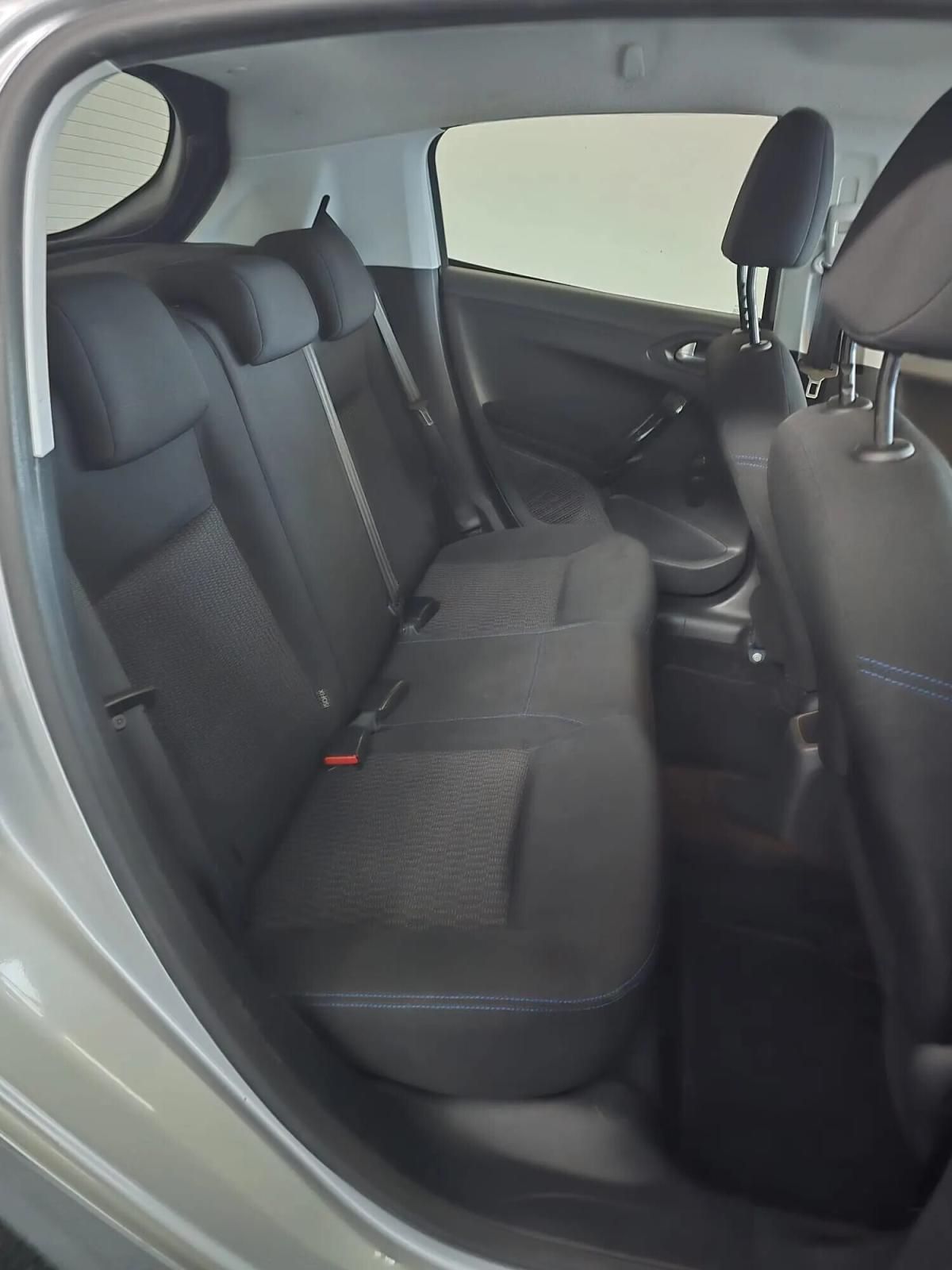 peugeot-208-2018-gasolina-1199cc