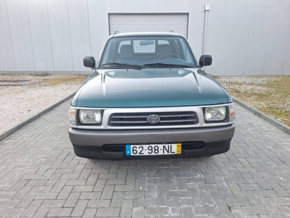 toyota-hilux-1999-diesel-2446cc