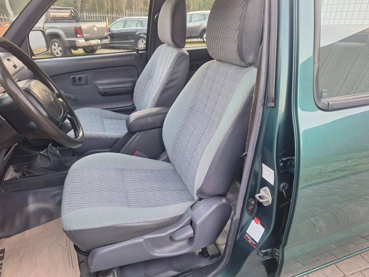 toyota-hilux-1999-diesel-2446cc