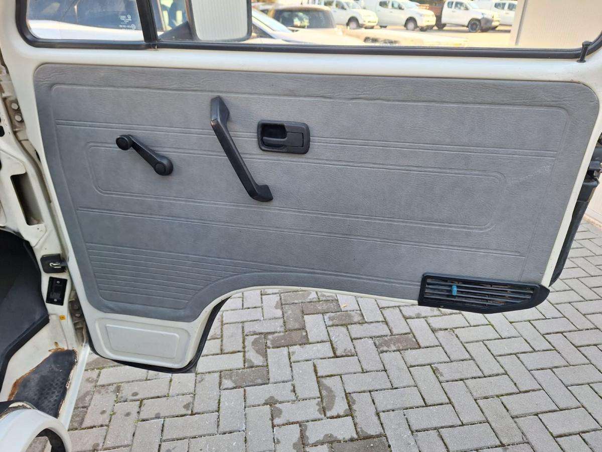 volkswagen-transporter-1990-diesel-1700cc
