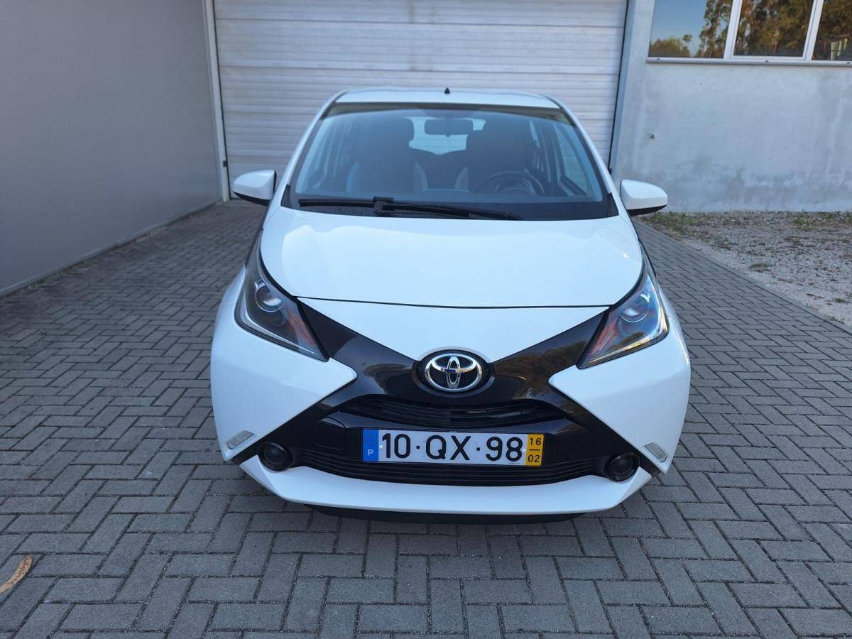 toyota-aygo-2016-gasolina-998cc
