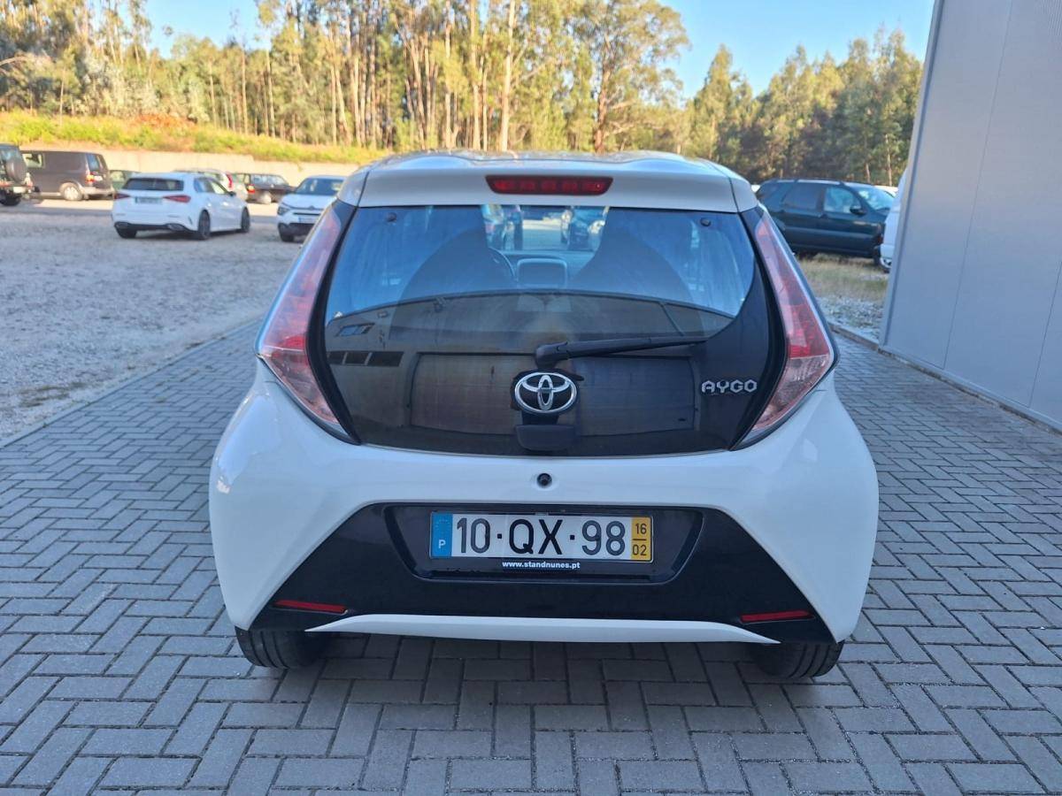 toyota-aygo-2016-gasolina-998cc