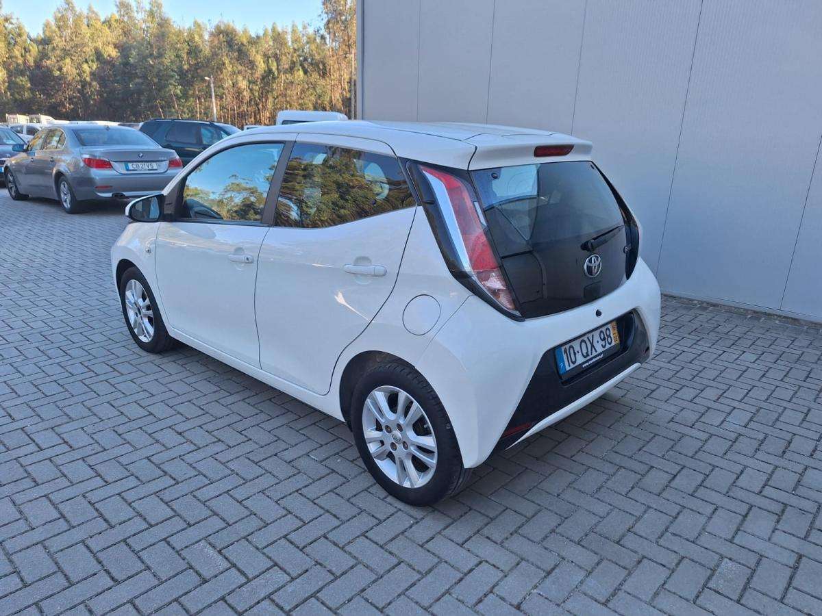toyota-aygo-2016-gasolina-998cc