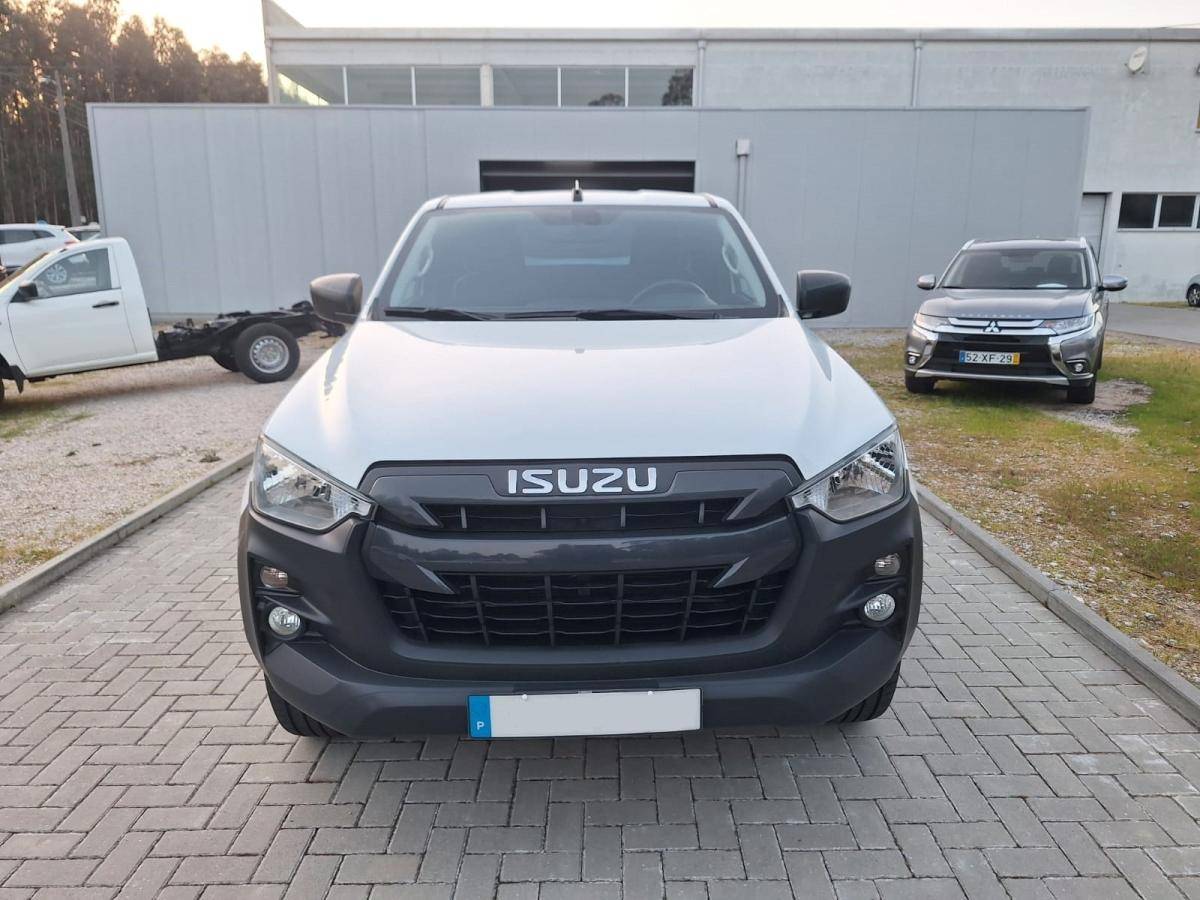 isuzu-d-max-2023-diesel-1898cc