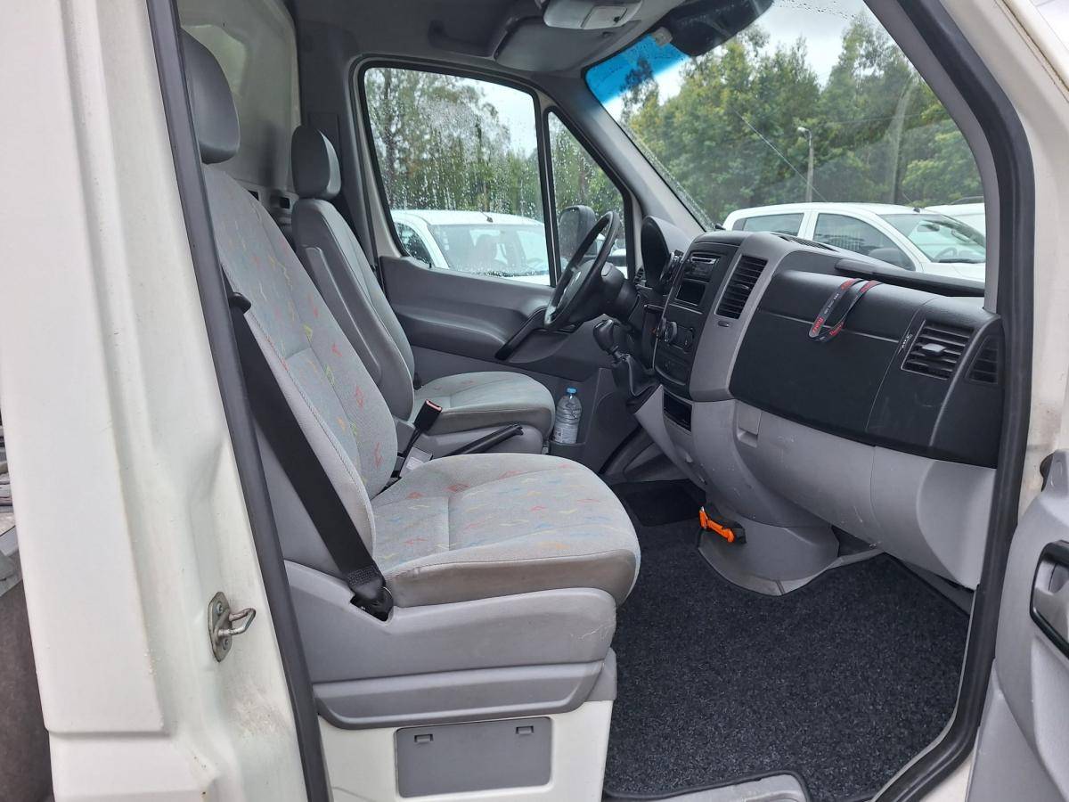 volkswagen-crafter-2013-diesel-2461cc