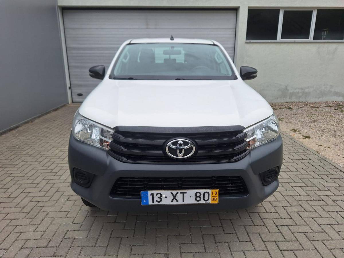 toyota-hilux-2019-diesel-2393cc