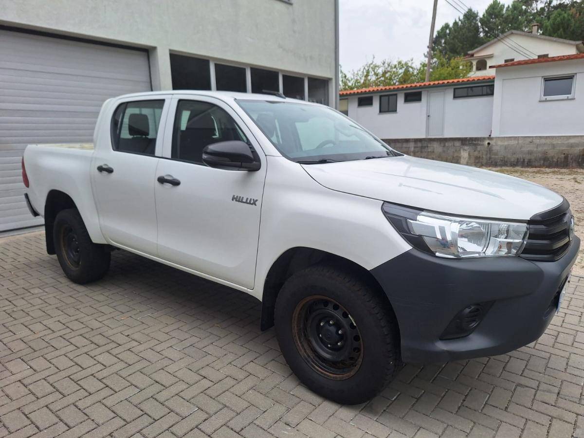 toyota-hilux-2019-diesel-2393cc