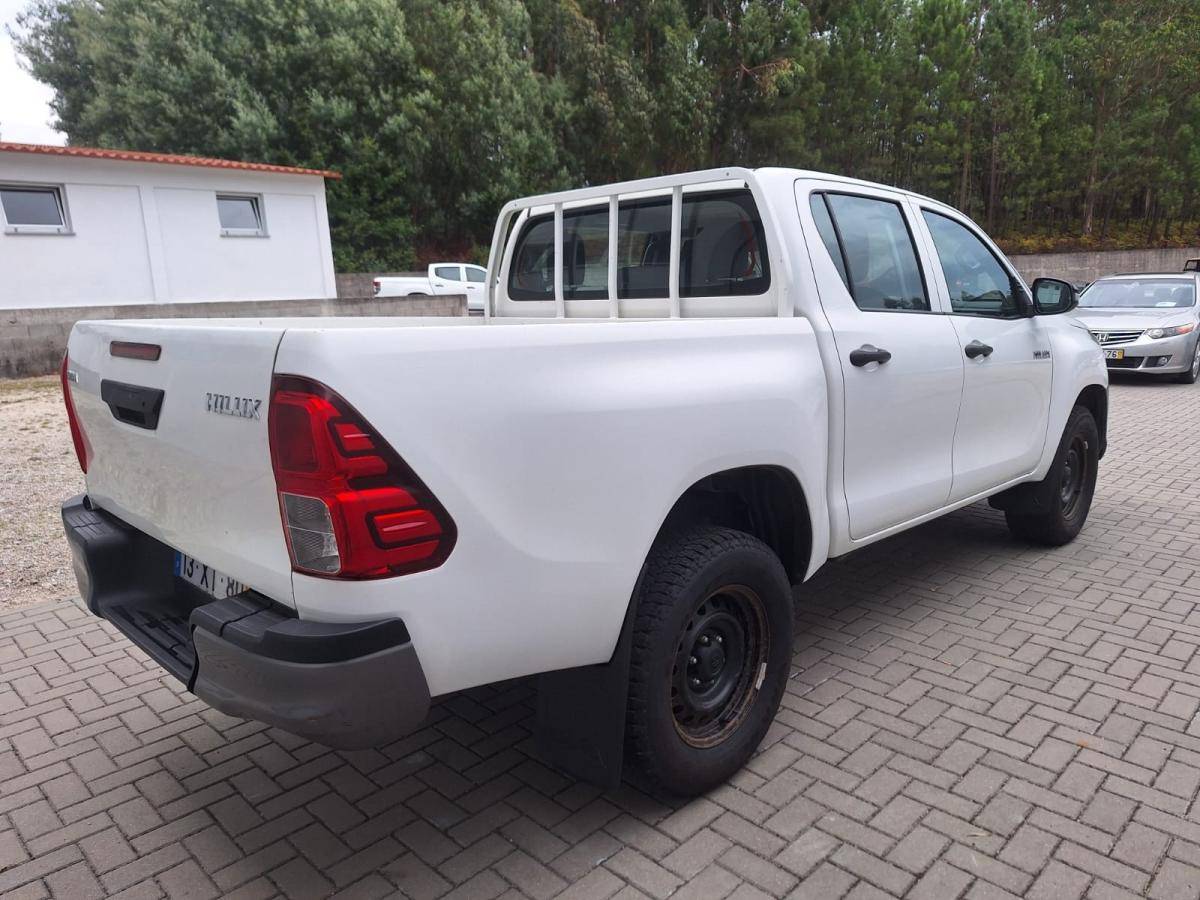 toyota-hilux-2019-diesel-2393cc