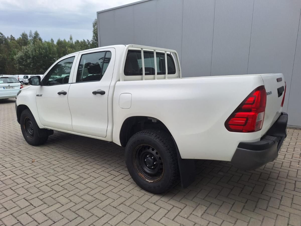 toyota-hilux-2019-diesel-2393cc