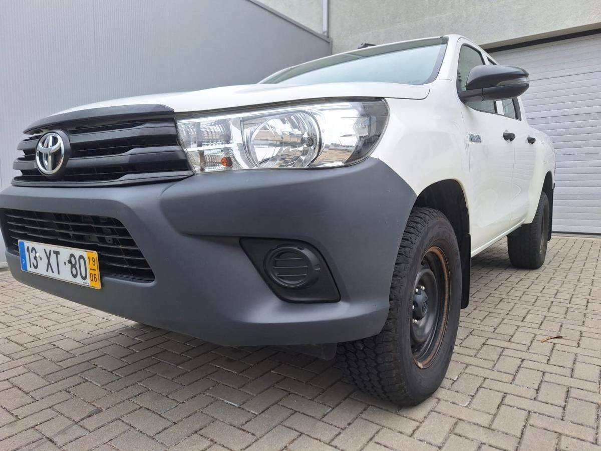 toyota-hilux-2019-diesel-2393cc