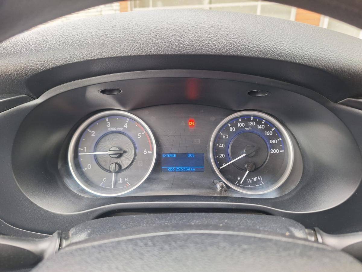 toyota-hilux-2019-diesel-2393cc
