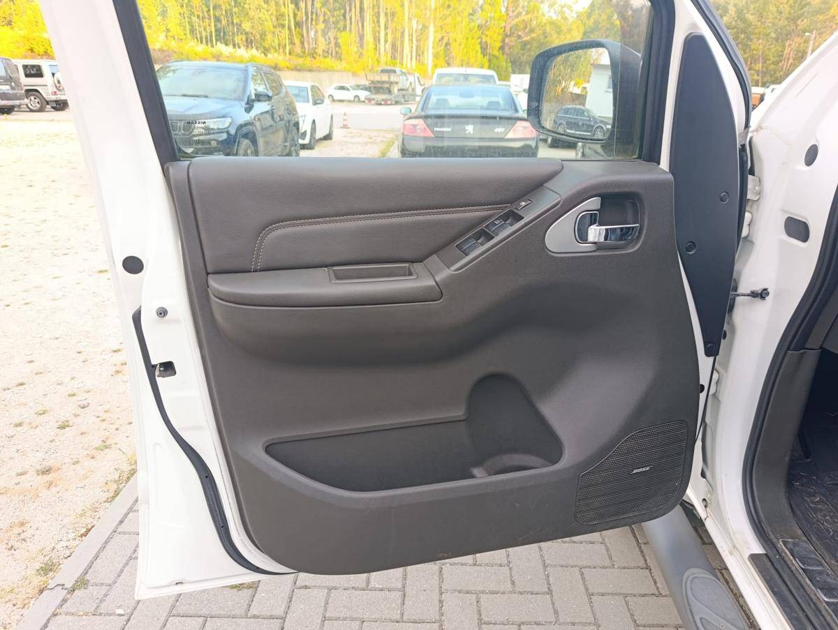 nissan-navara-2014-diesel-2993cc