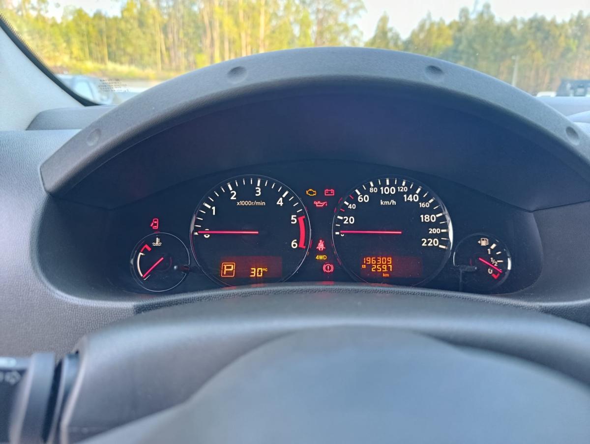 nissan-navara-2014-diesel-2993cc