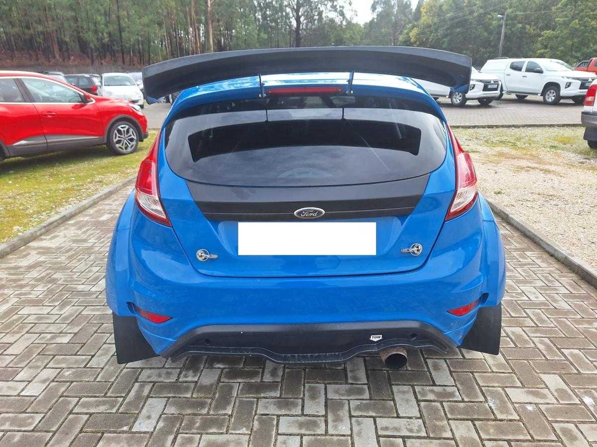 ford-fiesta-2015-gasolina-2751cc